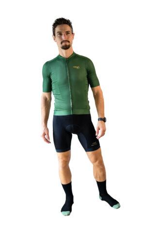 Neht short sleeve cycling jersey. Hunter Green - front view.